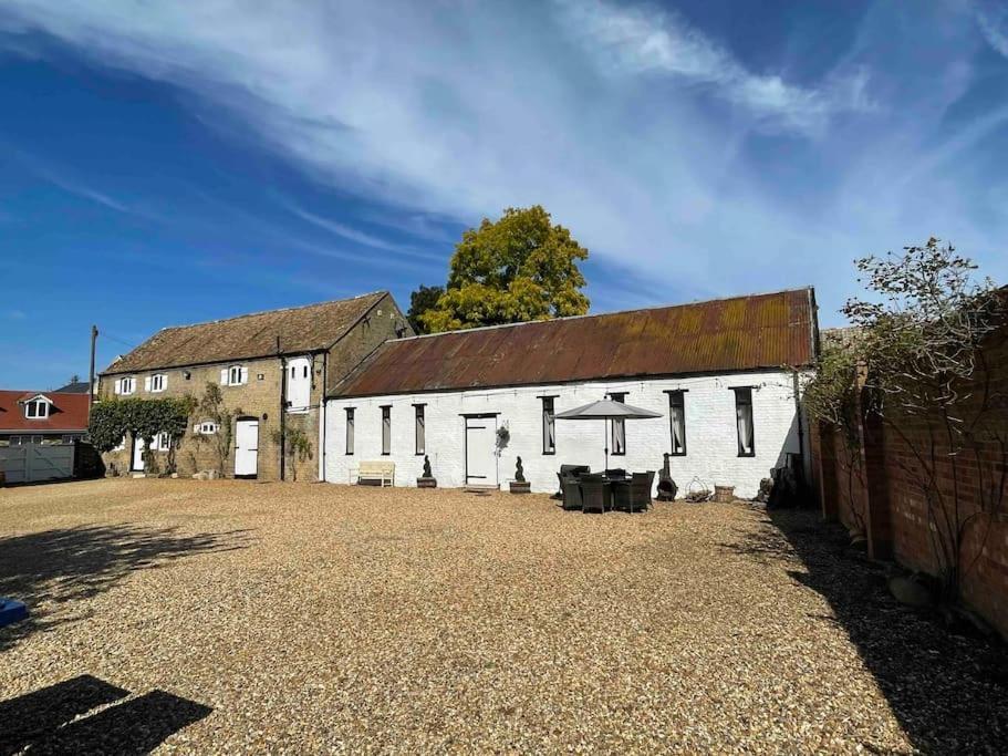 The Old Hay Barn - Games Room, Gym, Sleeps 8 Godmanchester Kültér fotó